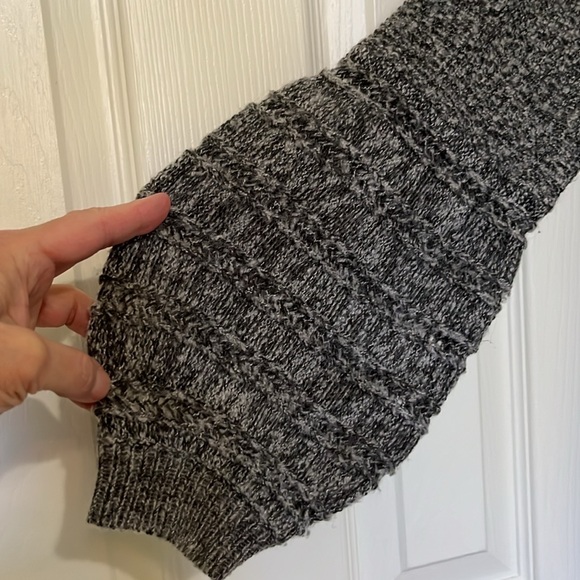 Knox Rose Embroidered Sweater - Picture 4 of 10